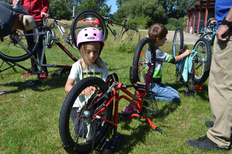 Children's bike repair on sale