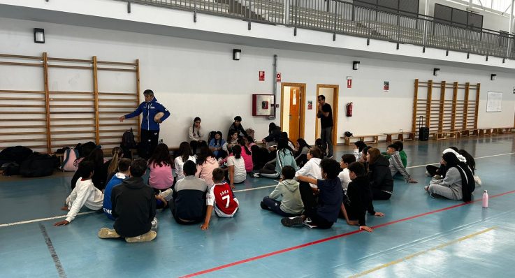 CLASES DE RUGBY EN EF